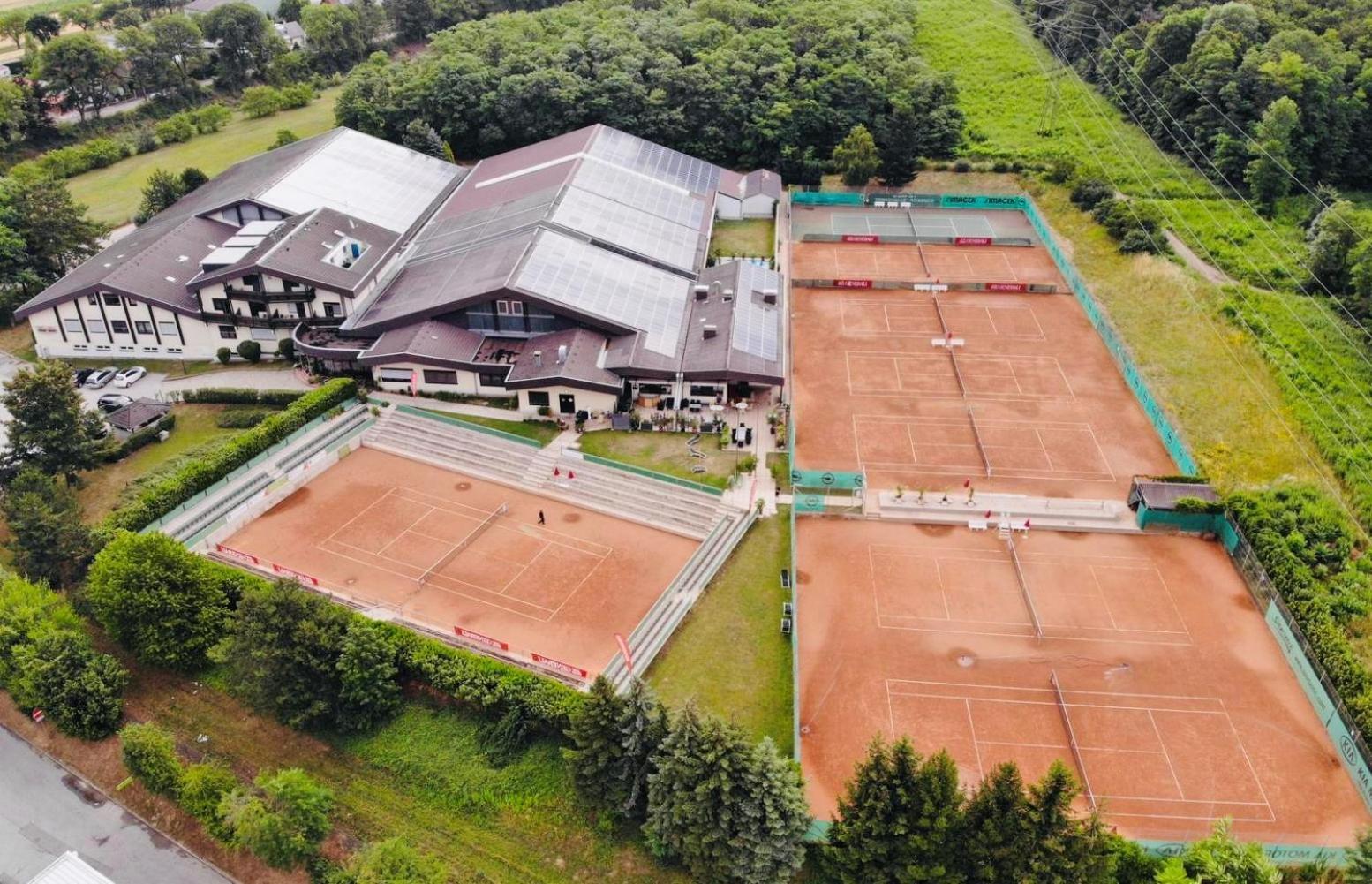 Tennis- Und Freizeitzentrum Neudoerfl Neudorfl Extérieur photo